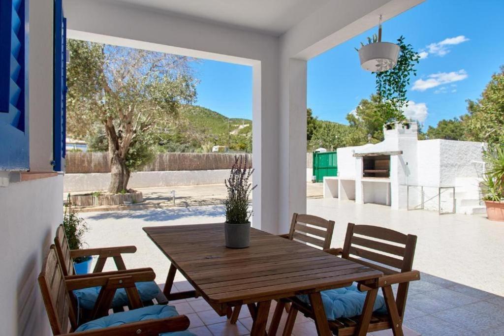 The Lovely Villa Ibiza Exterior photo